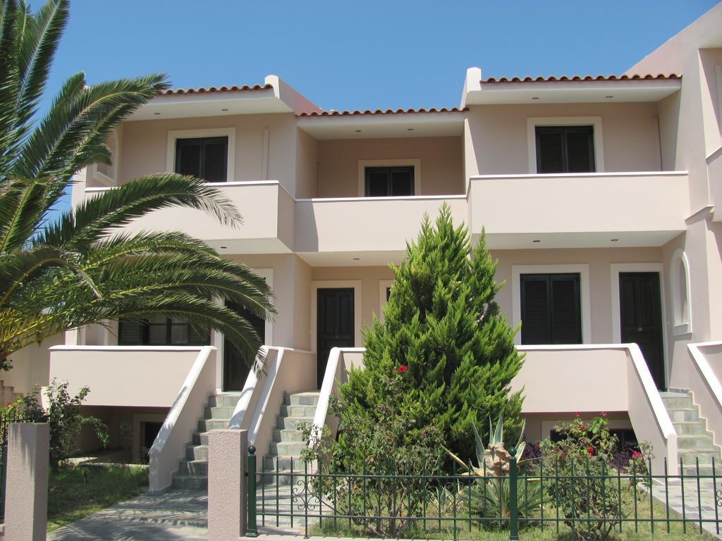 Lakonia Bay Apartments Archangelos  Zewnętrze zdjęcie